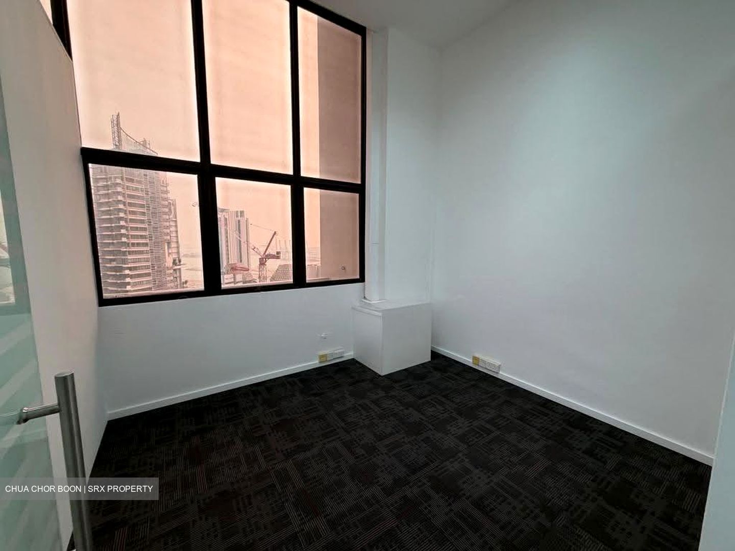International Plaza (D2), Office #638997321